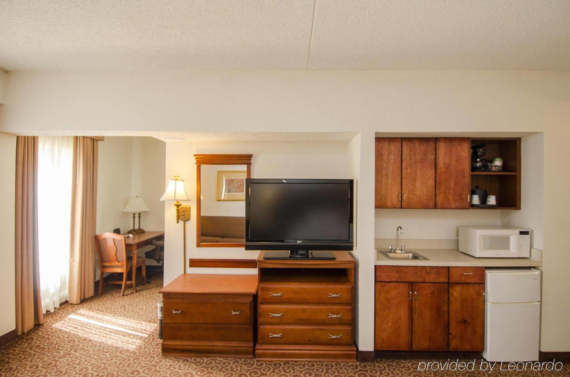 Hampton Inn Edmond Eksteriør bilde